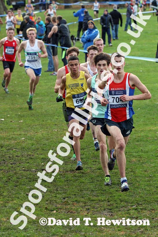 Eventual winner Jonathan Davies leads the junior mens Liverpool Cross Challenge. David T. Hewitson/Sports for All Pics
